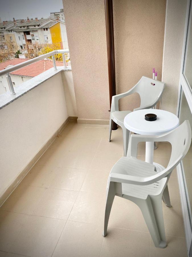 סטרה זגורה Art Apartment For 4 People Free Parking & Wifi מראה חיצוני תמונה